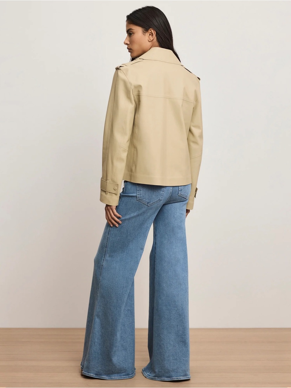 Heathcliff Cropped Leather Trench Coat - Picture 9 of 11